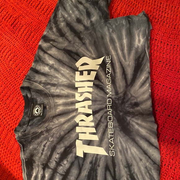 Cropped Thrasher shirt - Picture 2 of 3